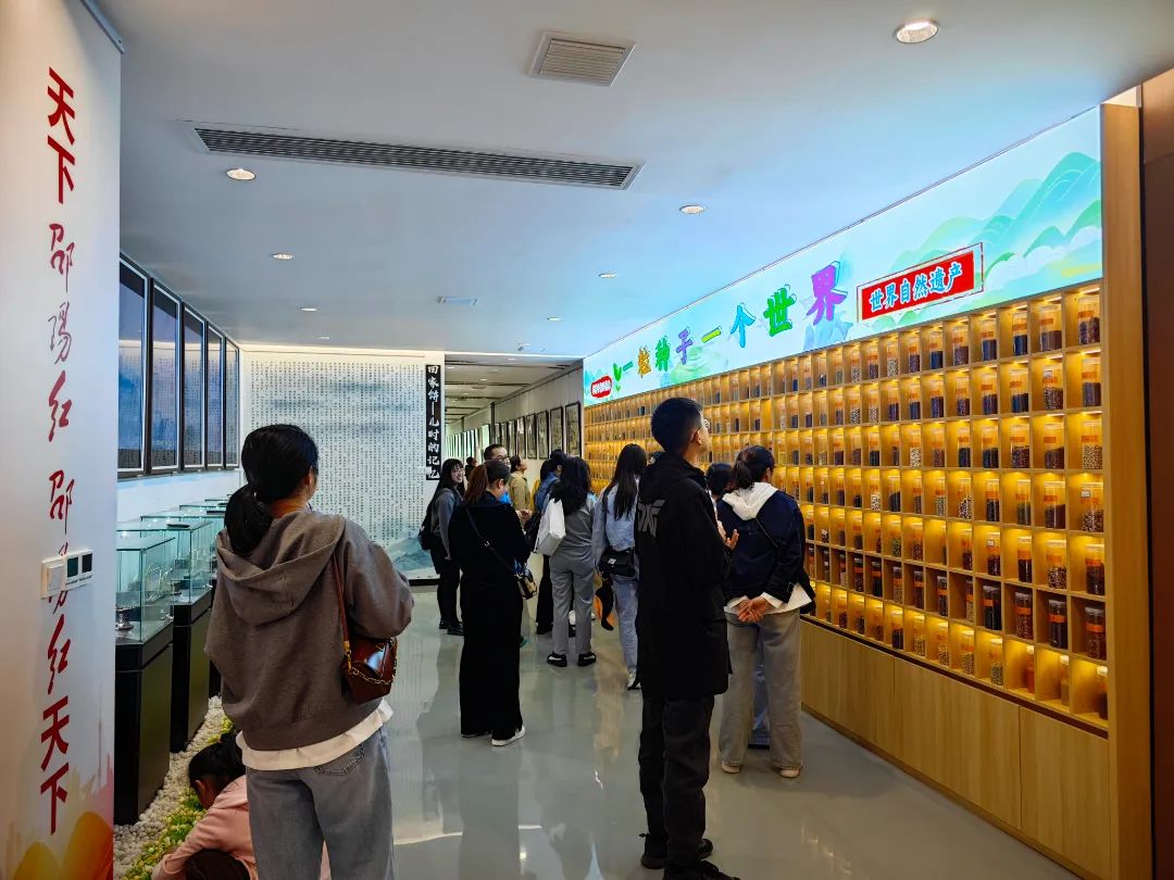 邵阳学院附属第二医院团建秋游拓展活动在天香生物紫色健康产业园盛大启航