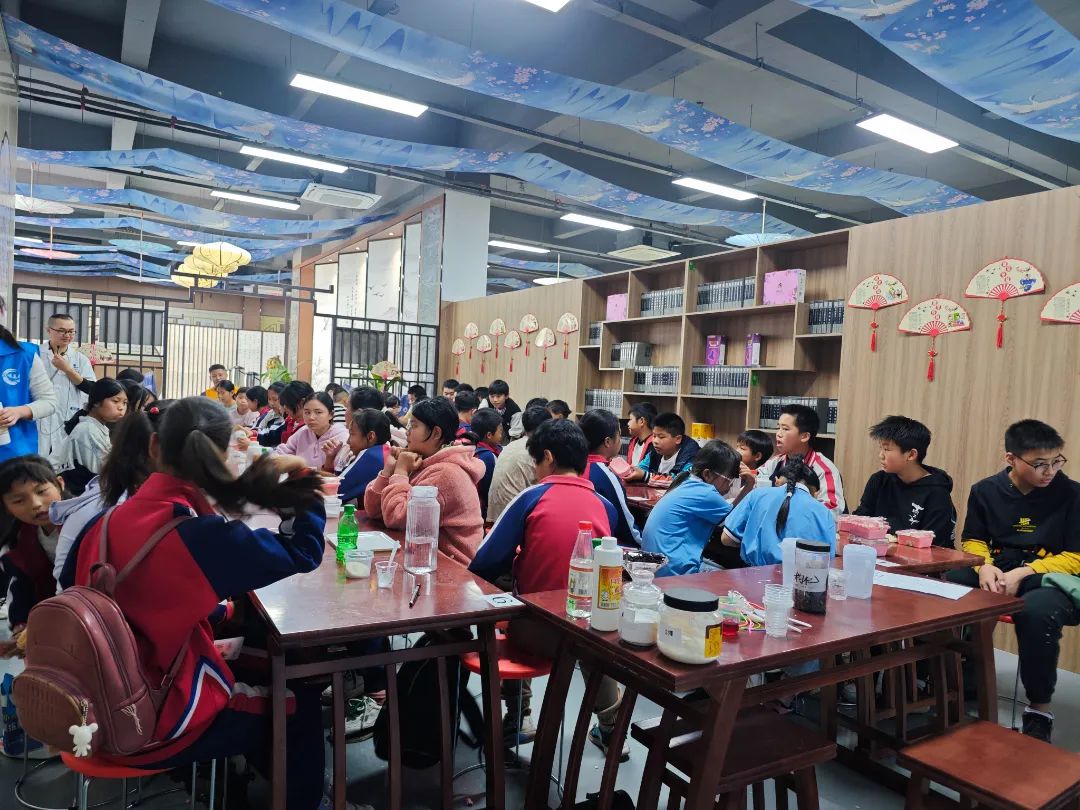 双清区“爱心护航，助梦成长”