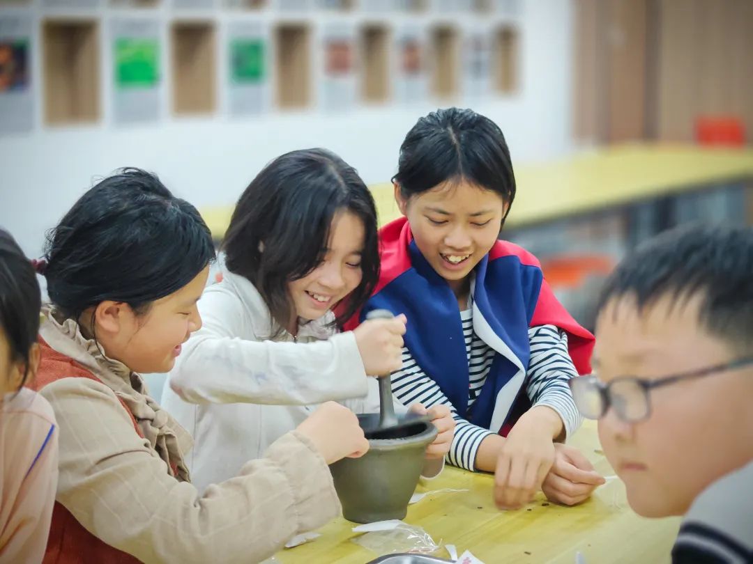 双清区“爱心护航，助梦成长”