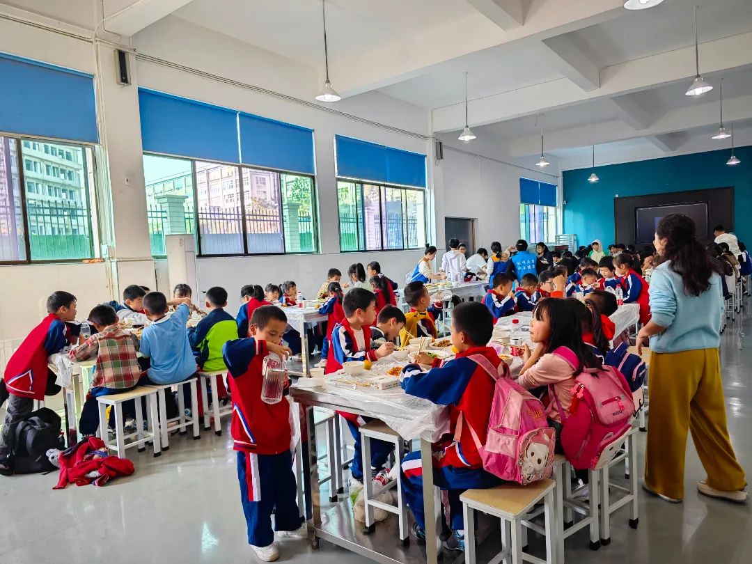 双清区“爱心护航，助梦成长”