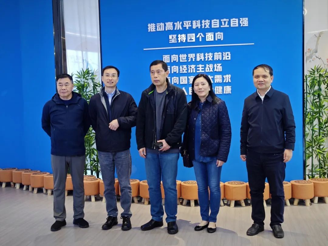 印尼棉兰东方之星总经理王联兴一行莅临天香生物公司进行考察交流