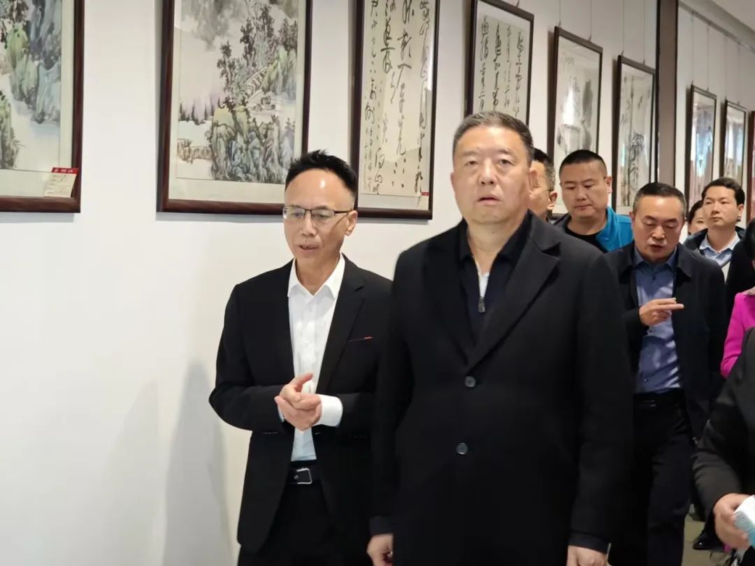 省政协主席毛万春一行领导莅临天香生物调研考察“中医药+科技创新+工业文旅”