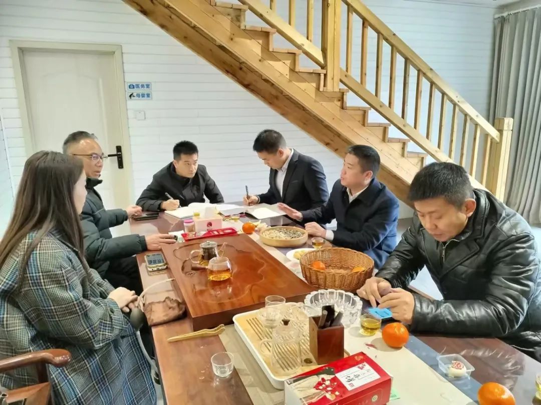 邵阳市经济开发区党工委书记、管委会主任刘文龙一行到天香生物走访调研